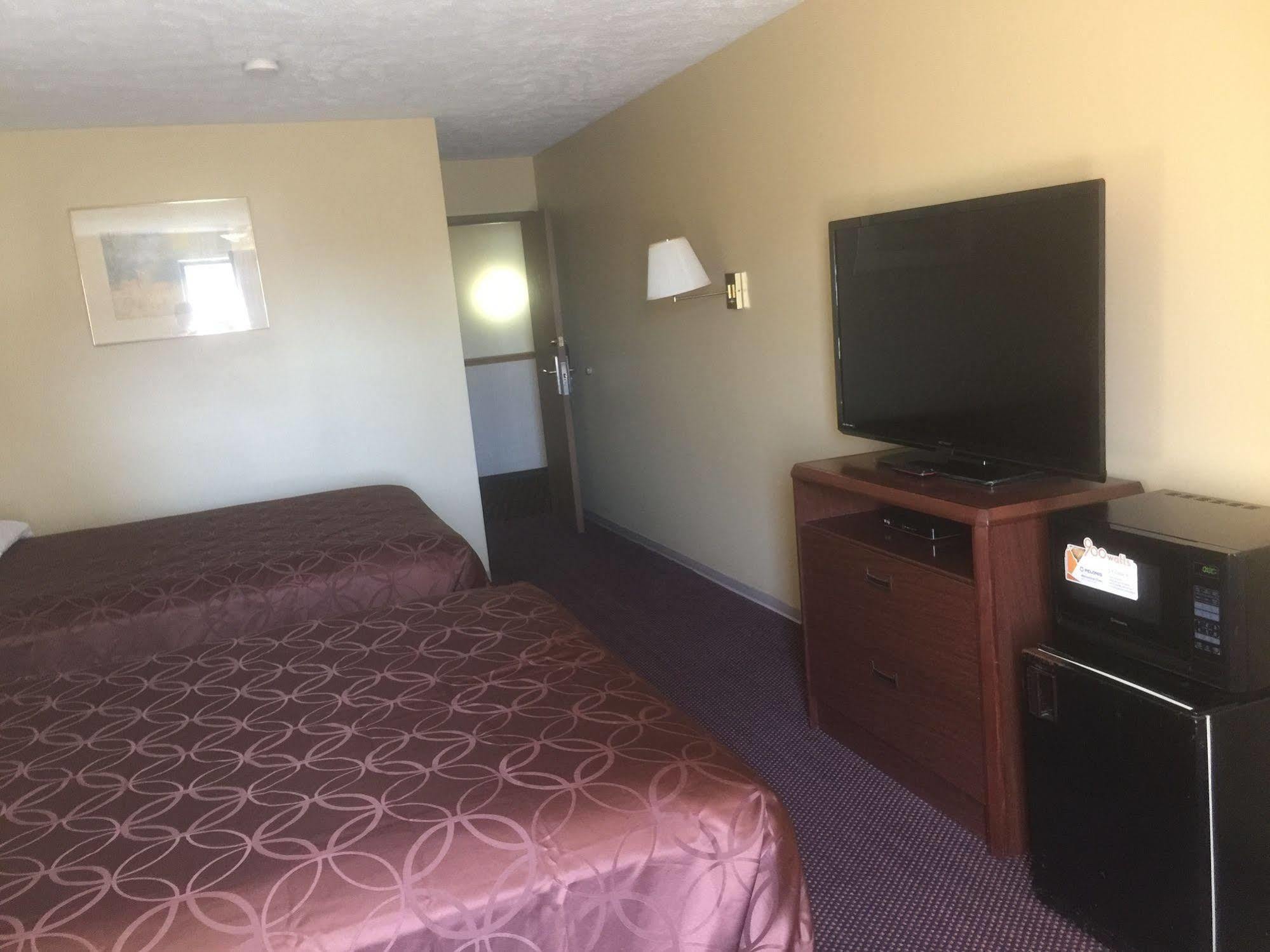 Budgetel Inn & Suites Fort Scott Εξωτερικό φωτογραφία